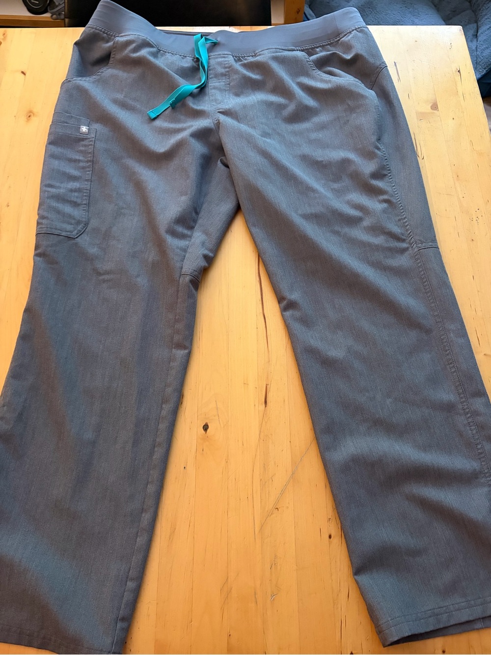 Women’s FIGS Drawstring Casual Pants with Turquoise Tie